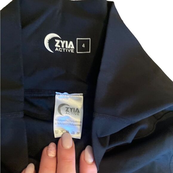 ZYIA Black and Leopard Cropped Leggings Size 4 - Picture 4 of 5